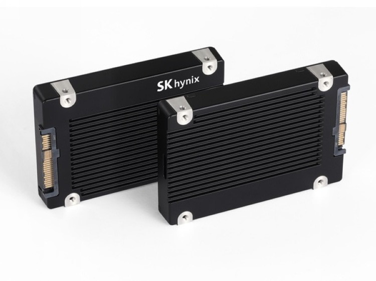 海力士发布 PS1012 U.2 SSD ,61TB 大容量,244TB 容量正在开发中